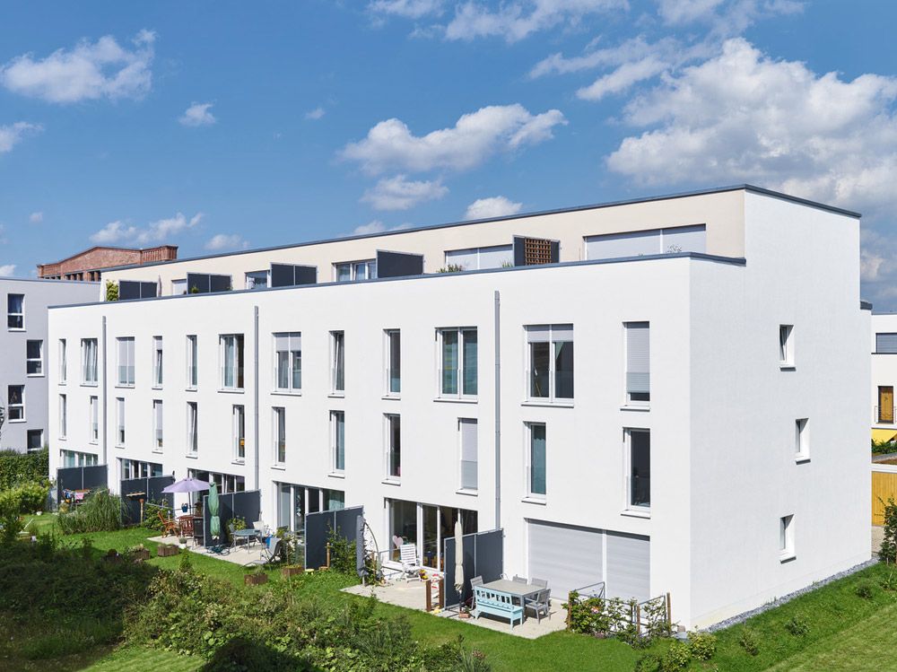 Stadthäuser im Paulus Carrée mit Farbakzenten